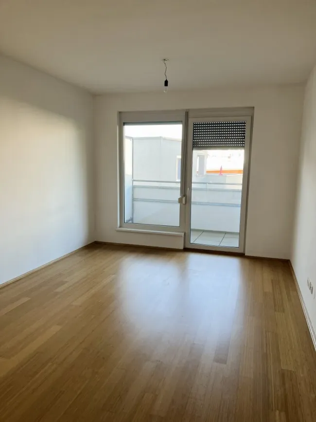 Helle 2-Zimmer-Wohnung mit Balkon in St. Peter - Bild