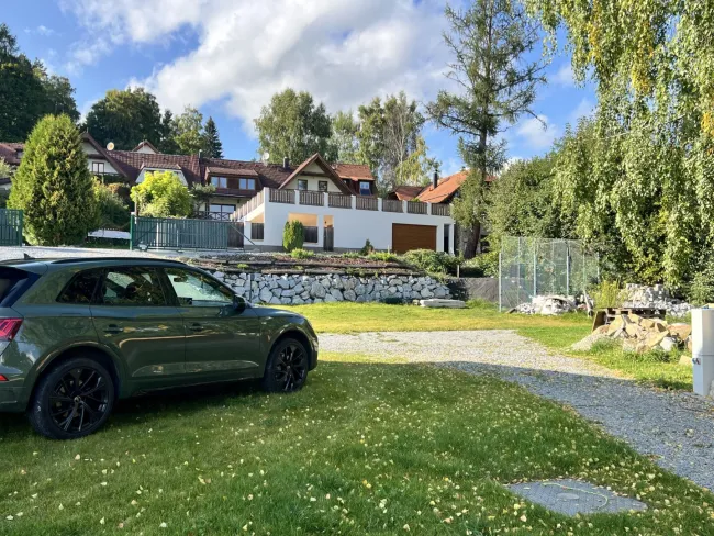 Grundstück