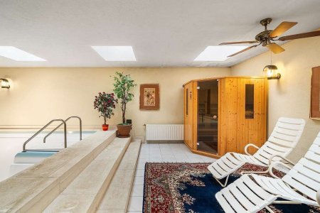 Großes Grundstück - 2.209m² - inkl. Doppelgarage und Wellnessbereich - MARKT PIESTING