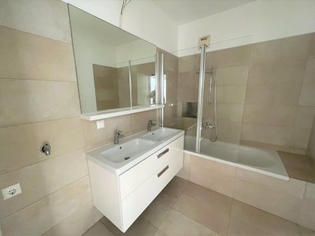 TOP ANGEBOT!! 2 x 4 Zimmer Wohnungen, je € 160.000.- in NEUNKIRCHEN