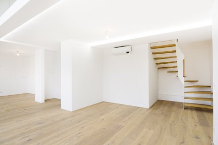 Hochwertige 4 Zimmer Maisonette DG Wohnung mit Terrasse, Garage und TOP Ausstattung & Preis / Leistung in 1100 Wien