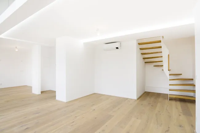 Hochwertige 4 Zimmer Maisonette DG Wohnung mit Terrasse, Garage und TOP Ausstattung & Preis / Leistung in 1100 Wien - Bild