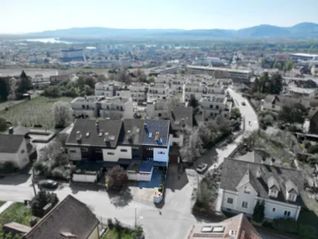 „Wohnen mit Platz & Komfort: geräumiges Reihenhaus am Steindl