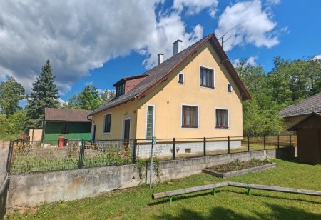 Viel Platz für Familie, Hobby und Handwerk!