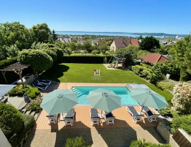 Luxuriöses Apartmenthaus mit moderner Ausstattung und traumhaftem Blick auf den Balaton - Jetzt zugreifen für 1.375.000,00 €! - Bild