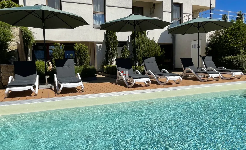 Luxuriöses Apartmenthaus mit moderner Ausstattung und traumhaftem Blick auf den Balaton - Jetzt zugreifen für 1.375.000,00 €! - Bild