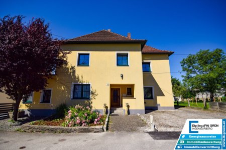 Altbau-Charme trifft Potenzial – großzügiges Haus mit 2 Einheiten