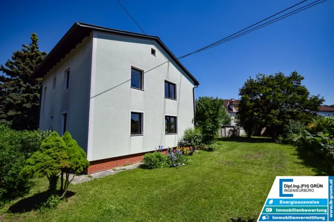 Zweifamilienhaus | großer Garten | Doppelgarage | getrennte Einheiten - Bild