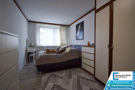Gepflegte 3-Zi.-Wohnung m. Balkon - ruhige Grünlage in Leonding - optionaler Schrebergarten