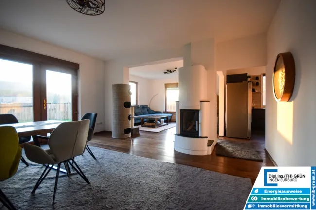 Großzügiges Einfamilienhaus mit über 230m² WFL, 1572m² Grund, Garage, Carport - Top Lage, Nähe BMW-Werk und SKF - Bild