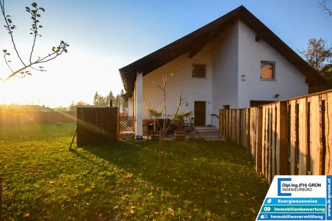 Großzügiges Einfamilienhaus mit über 230m² WFL, 1572m² Grund, Garage, Carport - Top Lage, Nähe BMW-Werk und SKF - Titelbild
