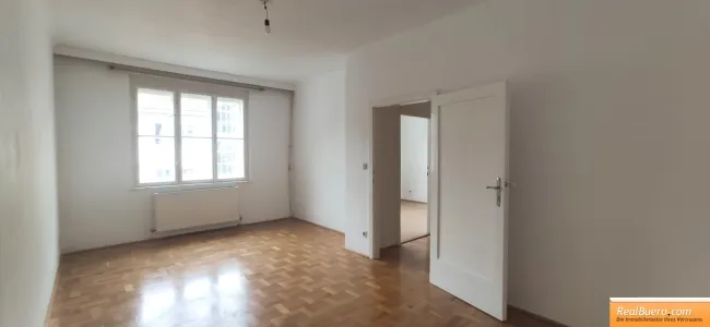 Zimmer 1 -straßenseitig