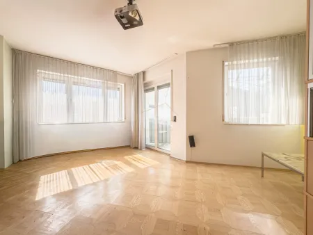 1. Stock: Zimmer