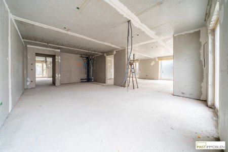 *Frühjahr 2027* 4-Zimmer DG-Wohnung mit 2 Bädern und 39qm Balkon!