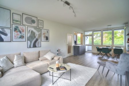 Stilvolle & modernisierte 3-Zimmer Wohnung in der Südstadt!