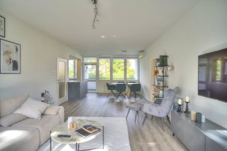Stilvolle & modernisierte 3-Zimmer Wohnung in der Südstadt!