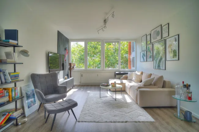 Stilvolle & modernisierte 3-Zimmer Wohnung in der Südstadt! - Titelbild