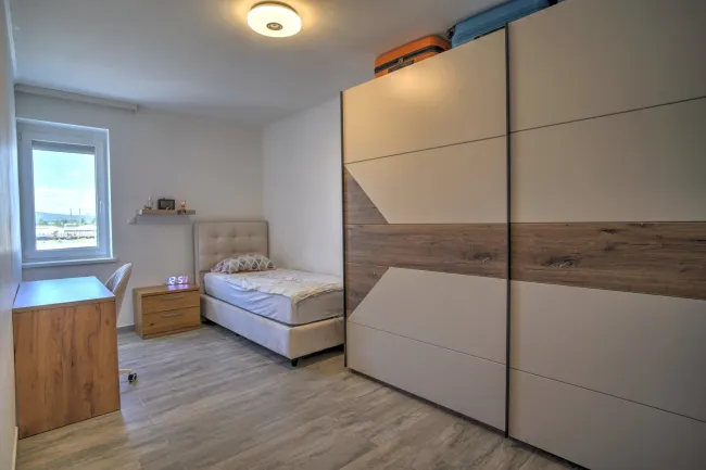 Schlafzimmer 2