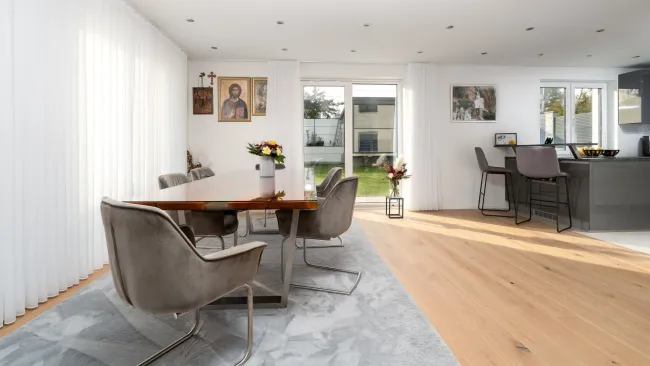 Pool, Outdoor-Kitchen & 4 Terrassen: Exklusive Doppelhaushälfte in Perchtoldsdorf! - Bild