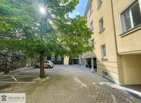 Rainer: 3-Zimmer-Altbauwohnung mit Terrasse
