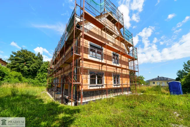 Exklusives Neubau-Doppelhaus im Rohbau – Jetzt fertigstellen & einziehen - Titelbild