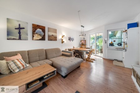 3 Zimmerwohnung mit Balkon und 2 TG-Plätzen