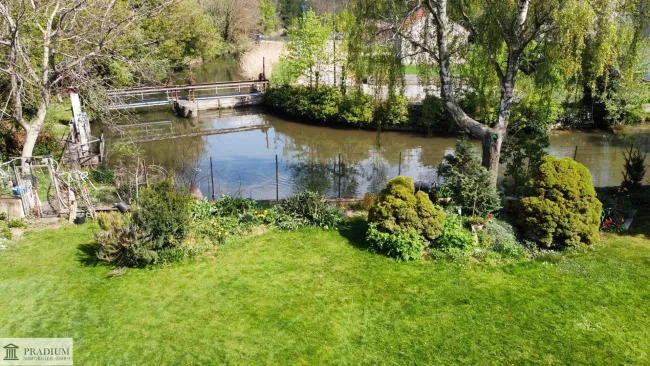 Einzigartiges Baugrundstück am Leithakanal – Ideal für Bauträger oder Luxus-Einfamilienhaus - Titelbild