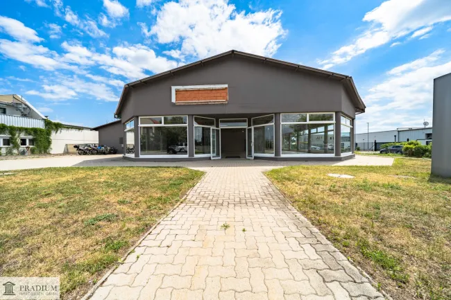 Alles unter einem Dach – repräsentativer Showroom, Lager, Werkstatt & Büro im Industriegebiet Wiener Neustadt - Titelbild
