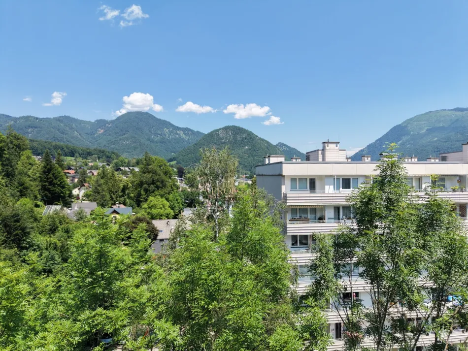 Gepflegte 3-Zi-Wohnung 100m² in absoluter Ruhelage, Aussicht und Lebensqualität! - Bild