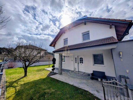 # VERMITTELT# Top gepflegtes Einfamilienhaus in Weißkirchen mit Erdwärme, Fußbodenheizung, neue Einbauküche & Pool ! Absolute Ruhelage!