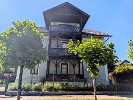 Mehrfamilienhaus - 3 Wohneinheiten mit Garten & Garage in Gmunden – WF 268m², 8 Zimmer!