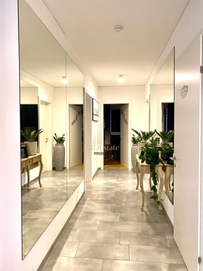 Luxuriöses Terrassenwohnung über den Dächern von Traun! Die Residenz erwartet Sie! - Bild
