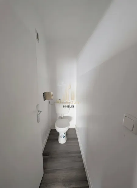 Moderne 3 Zimmer Wohnung in Wels, vollrenoviert mit Balkon und Stellplatz, 199.000 € Mietkauf möglich!