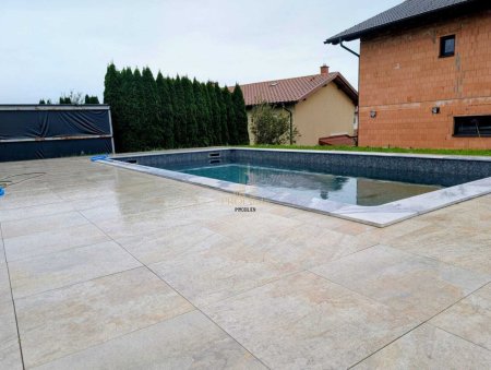Neuwertiger Bungalow in Peuerbach: 4 Zimmer, Pool, Terrasse – Ihr Traumhaus wartet!