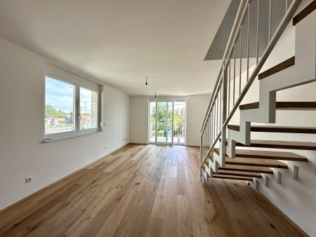 PREISREDUKTION: Maisonette-Wohnung mitten in der Natur. Erstbezug.