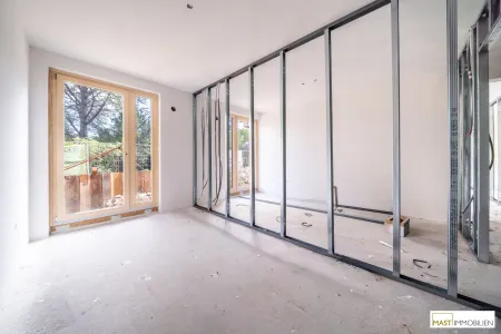 *Frühjahr 2027* Geräumige 4-Zimmer Wohnung mit über 500 qm Freifläche!