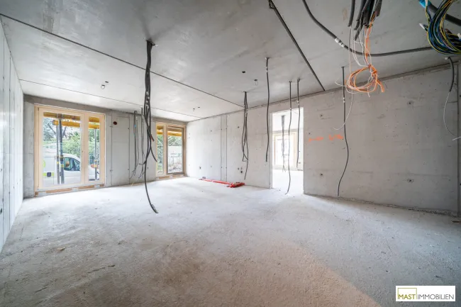 *Frühjahr 2027* Geräumige 4-Zimmer Wohnung mit über 500 qm Freifläche! - Bild
