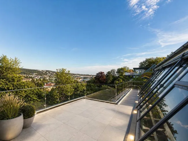 Erstbezug 2026: Penthouse im Luxusprojekt mit Pool und Outdoorküche - Titelbild