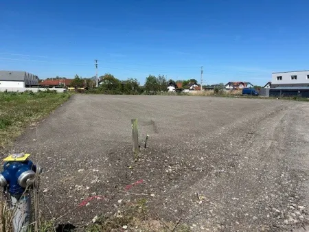 Lagerplatz zu Vermieten - Bild