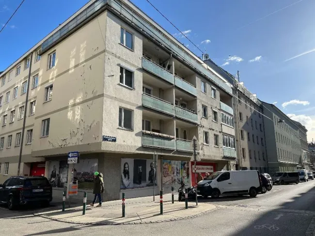 Erstbezug nach Generalsanierung --Helle 3-Zimmer-Wohnung nahe Brunnenmarkt.. - Bild