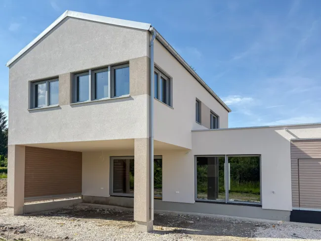 Kaiserallee Grafenstein - Einfamilienhaus belagsfertig (gekoppelt) - Titelbild