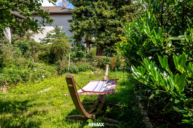 Charmantes Einfamilienhaus mit idyllischem Garten ! - Bild