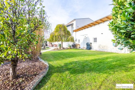 *NEU* Einzigartiges Einfamilienhaus mit 422 m2 Nutzfläche - Trennung auf 2 Wohneinheiten möglich!