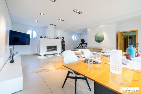 *NEU* Einzigartiges Einfamilienhaus mit 422 m2 Nutzfläche - Trennung auf 2 Wohneinheiten möglich!