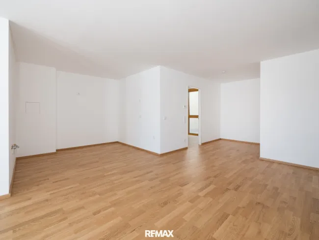 Attraktive 3,5-Zimmer-Wohnung in Toplage von 1130 Wien - Titelbild