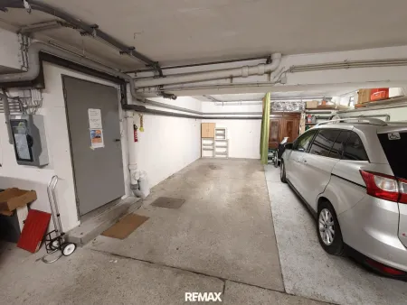 Garagenplatz im Haus