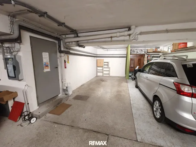 Garagenplatz im Haus
