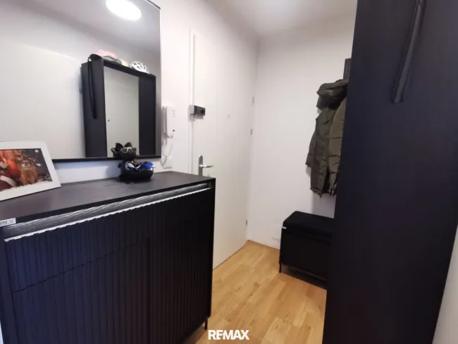 2 Zimmer, Seezugang, alles wie neu. - Bild