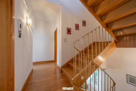 Stiegenaufgang | Flur