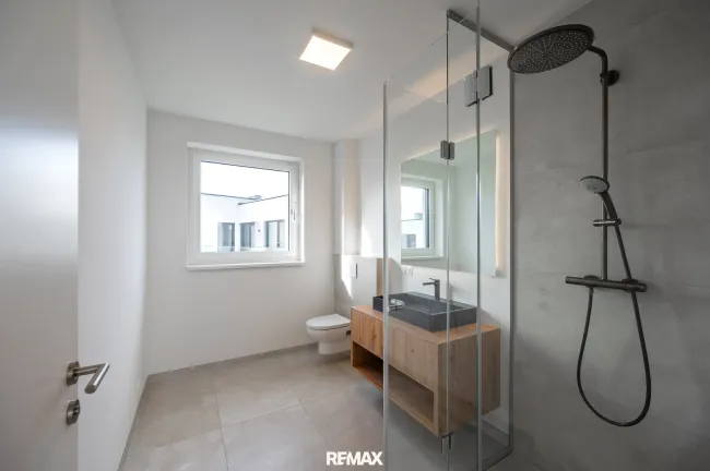 Master-Bathroom